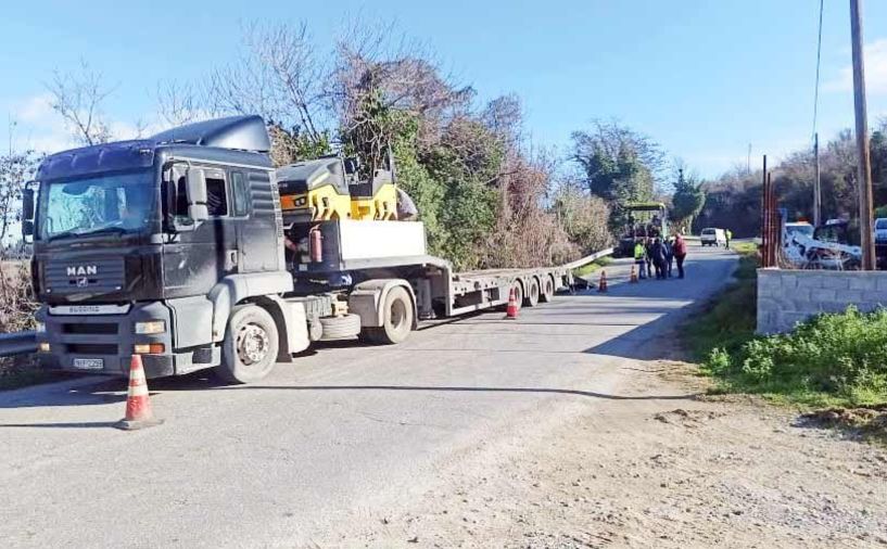Αποκαταστάθηκε η επικίνδυνη καθίζηση στον δρόμο μετά τις Φλαμουριές