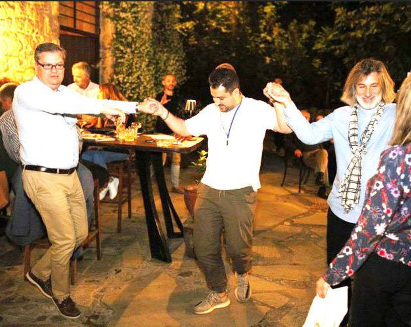 Και παραδοσιακό ναουσαίικο γλέντι στο 10ο Παγκόσμιο Επιστημονικό Συνέδριο Ροδακινιάς - Τον χορό έσυραν οι «Χρυσοί» χορηγοί!!!