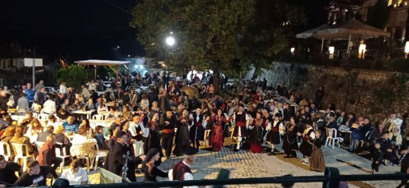  Πραγματοποιήθηκε το παραδοσιακό πανηγύρι στην πλατεία της Κουμαριάς