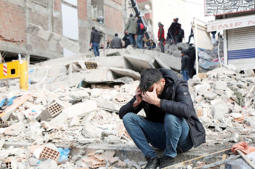 Παρατάσεις, από Δήμο Βέροιας και Π.Ε. Ημαθίας για τη συγκέντρωση βοήθειας προς τους σεισμόπληκτους