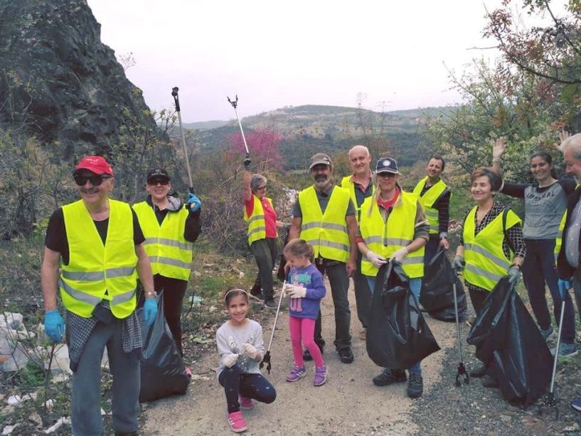 Καθαρισμοί σε διάφορους χώρους του Δήμου Βέροιας στα πλαίσια του «Let’s do it Greece» -  Με την συνεργασία του τμήματος  Καθαριότητας- Ανακυκλώσιμων Υλικών του Δ. Βέροιας