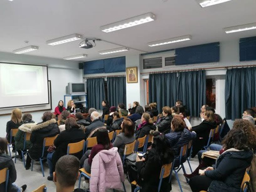 Ενημερωτική εκδήλωση πραγματοποιήθηκε στη Σχολή Γονέων του ΓΕΛ Μακροχωρίου, με θέμα «Το άγχος των εξετάσεων»