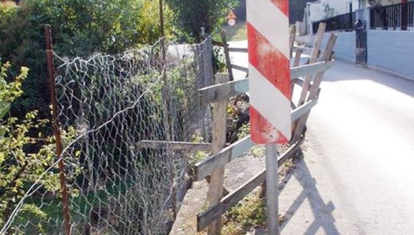 Επιστολή διαμαρτυρίας  για «σπασμένο» δρόμο  στην είσοδο του Άλσους Παπάγου