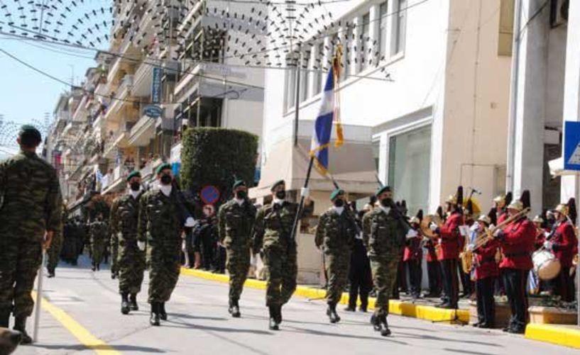 Με ήλιο και παρέλαση, μετά από δύο χρόνια, η φετινή επέτειος της 25ης Μαρτίου