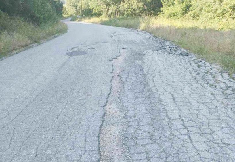 Σοβαρά προβλήματα στον επαρχιακό δρόμο Βέροιας – Ελαφίνας