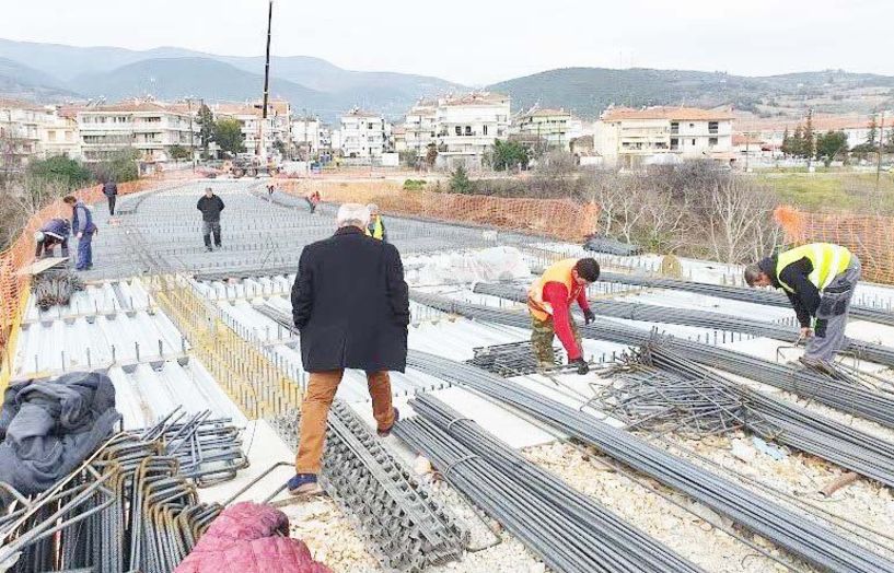 Στα τελευταία στάδια η γέφυρα Κούσιου