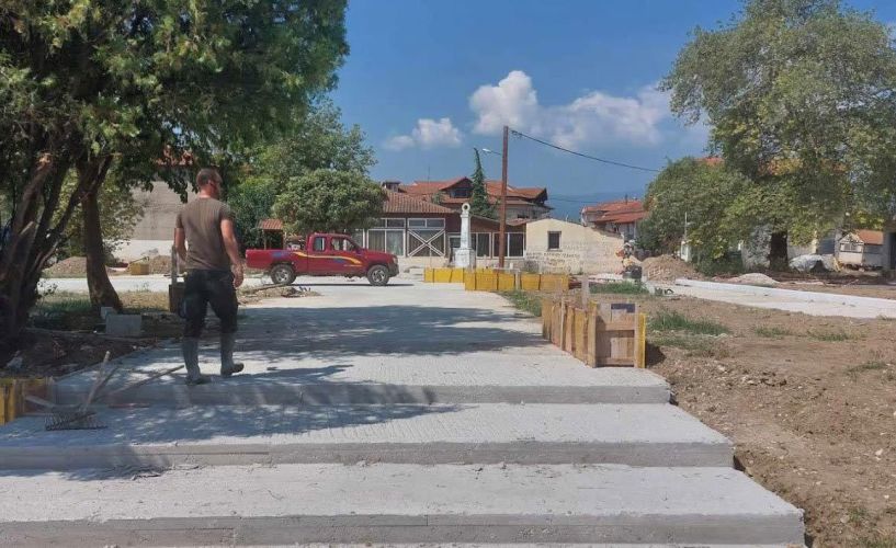 Δήμος Βέροιας: Σε εξέλιξη οι εργασίες για την «Ανάπλαση Πλατείας Μακροχωρίου»