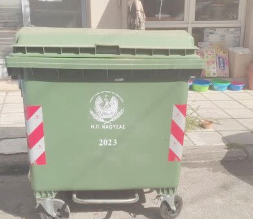 Δήμος Νάουσας: Αντικατάσταση κατεστραμμένων κάδων από την Υπηρεσία Καθαριότητας -Οδηγίες διαχείρισης απορριμμάτων λόγω υψηλών θερμοκρασιών