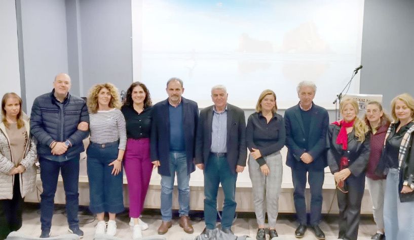 Γονείς και εκπαιδευτικοί  ενημερώθηκαν για τη χρήση του διαδικτύου στην Εφηβεία
