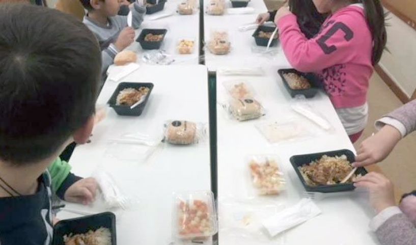 Από Δευτέρα η διανομή ζεστών γευμάτων στα σχολεία 