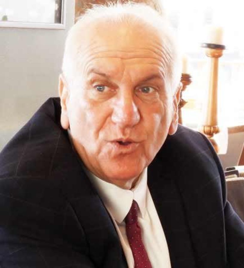 Σκέφτεται και για εθνικές εκλογές ο πρόεδρος;
