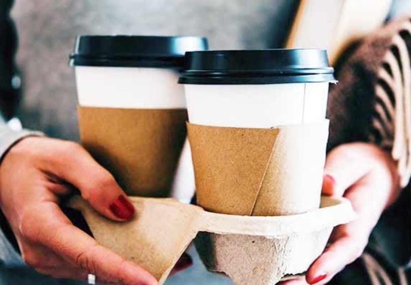 Από του χρόνου 10 λεπτά ακριβότερος ο καφές από take away, λόγω φόρου στα πλαστικά ποτήρια