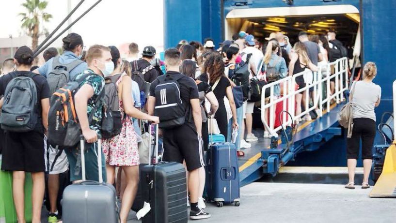 Έκκληση στους επιβάτες πλοίων να φορούν μάσκες στους εσωτερικούς χώρους