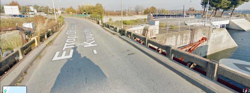 Μήπως χρειάζονται ενίσχυση τα προστατευτικά  στην Γέφυρα του Αλιάκμονα;