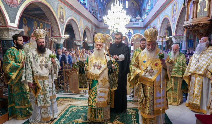 Προεξάρχοντος του Μητροπολίτη Παντελεήμονα η εορτή της Υψώσεως του Τιμίου Σταυρού στην Κοζάνη