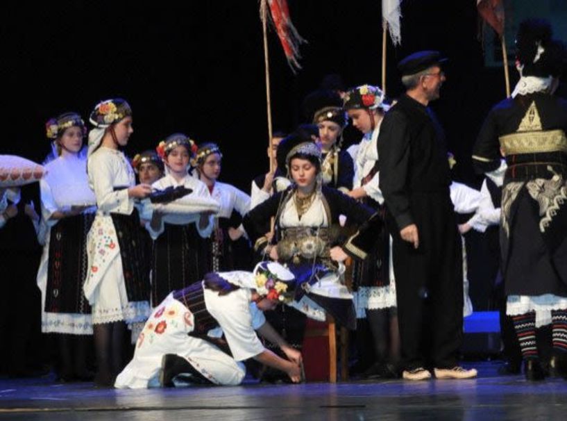 Έθιμα, παραδόσεις, χορούς και τραγούδια από τα παλιά, παρουσίασε το Λύκειο των Ελληνίδων Βέροιας στο Χώρο Τεχνών