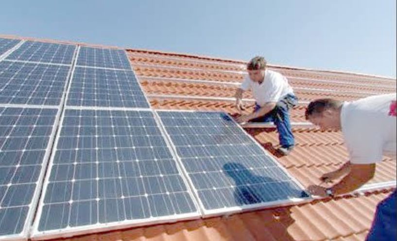 Άνοιξε το νέο πρόγραμμα για εγκατάσταση φωτοβολταϊκών σε στέγες κατοικιών