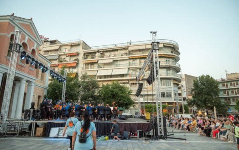 Φολκλόρ, Ζυγιάς των Πιερίων, Μωρά στη φωτιά και Τσαχουριδαίοι με Μπάση, στην «Εύηχη Πόλη»