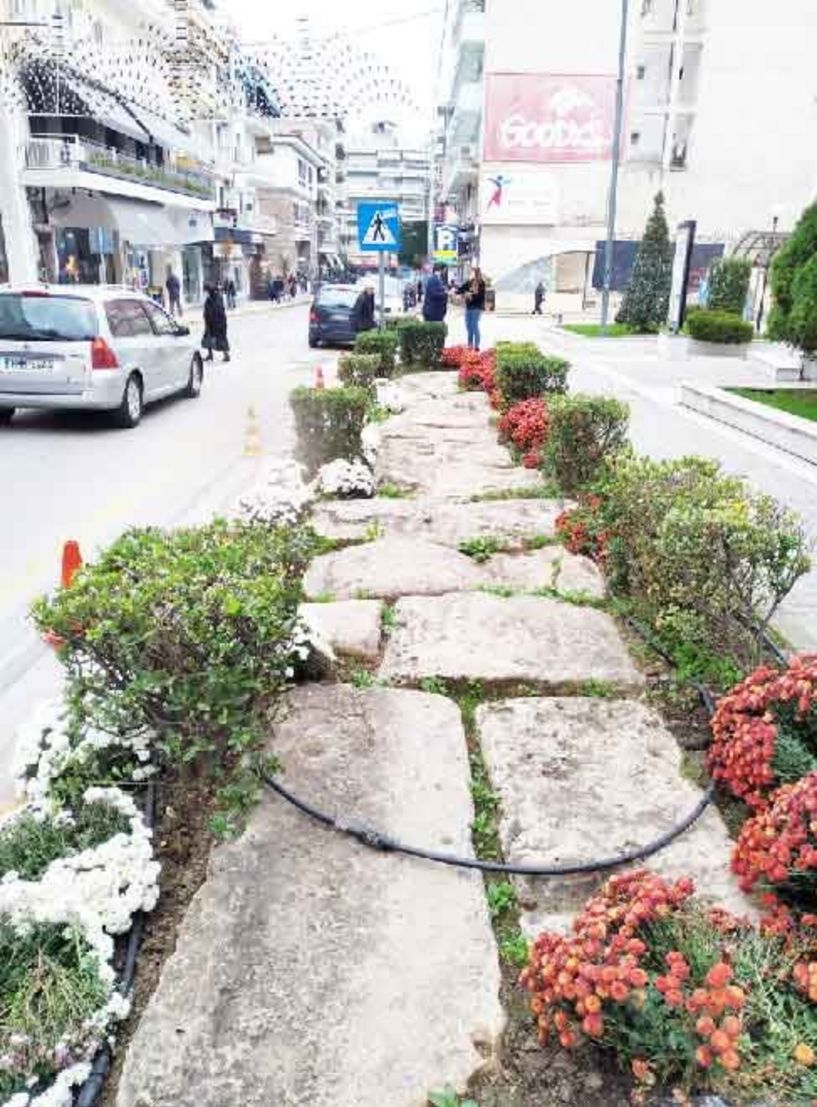 Ο δρόμος (Μητροπόλεως) έχει τη δική του ιστορία, αλλά και…«έλλειψη ταυτότητας»