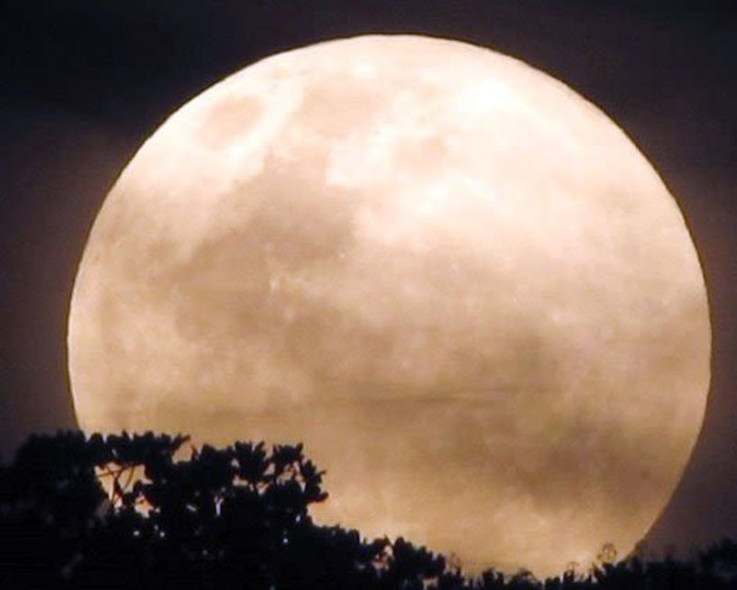 Πότε θα δούμε το μεγαλύτερο φεγγάρι του χρόνου;