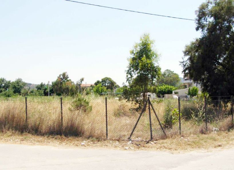 Στους Δήμους η μέριμνα καθαρισμού των οικοπέδων και των λοιπών ακάλυπτων χώρων