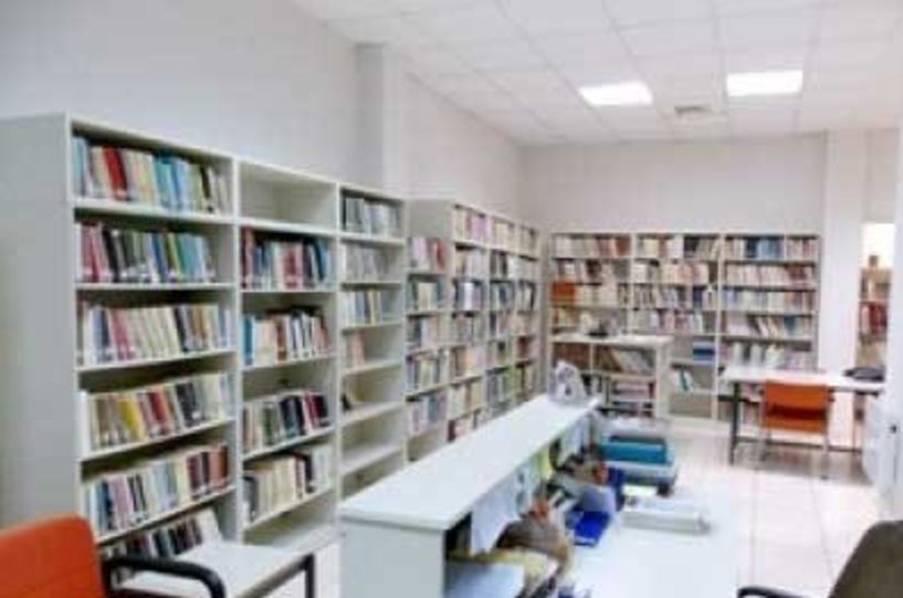 Επαναλειτουργούν από χθες οι Δημοτικές Βιβλιοθήκες σε Αλεξάνδρεια και Πλατύ