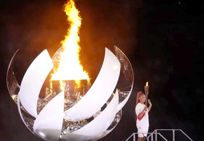 Άναψε χθες η Φλόγα των 32ων Ολυμπιακών Αγώνων στο Τόκυο, με άδειο στάδιο, εν μέσω πανδημίας