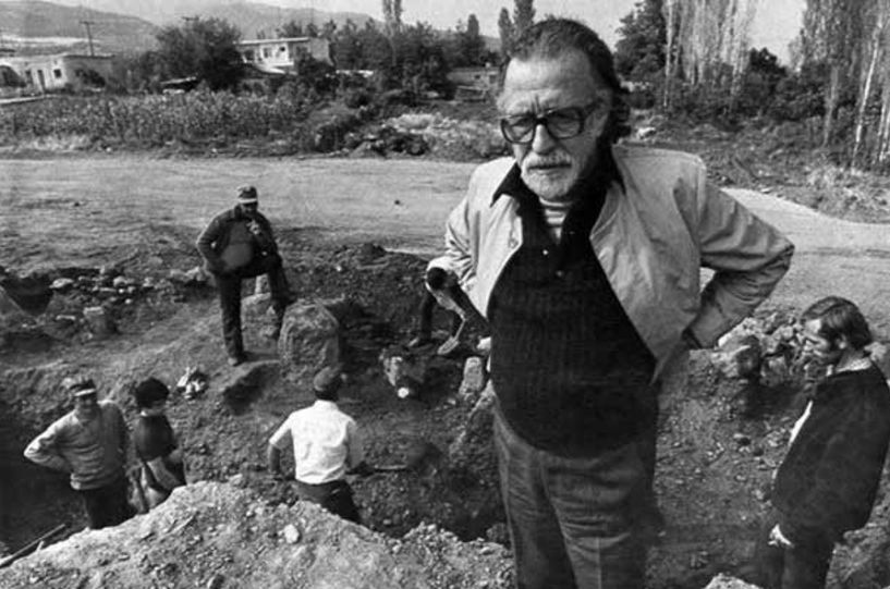 Νοέμβριος 1977: Όταν ο Μανώλης Ανδρόνικος ανακάλυψε στη Βεργίνα τον Τάφο του Φιλίππου στη «μέση» μιας έντονης προεκλογικής περιόδου