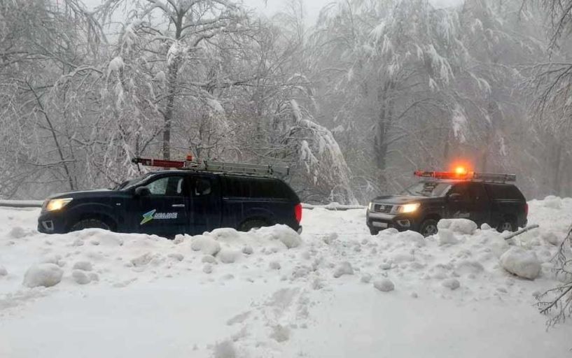 Αποκλεισμένο από χθες το Σέλι, χωρίς ρεύμα και με προβλήματα στο οδικό δίκτυο