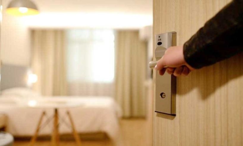 Κορωνοϊός: Δημιουργούνται ειδικά δωμάτια καραντίνας στα ξενοδοχεία