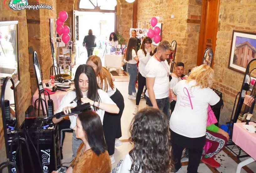 Πρόσφεραν μαλλιά για περούκες καρκινοπαθών γυναικών