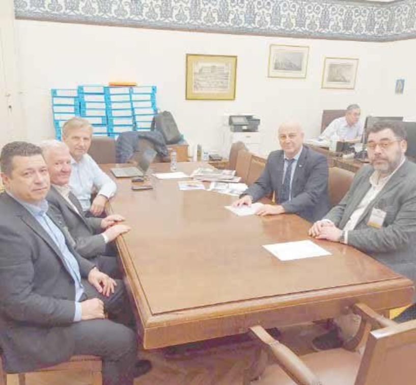 Με κλιμάκιο  της ΠΟΕ-ΔΕΥΑ  συναντήθηκε  στη Βουλή,  ο Βασίλης Κοτίδης