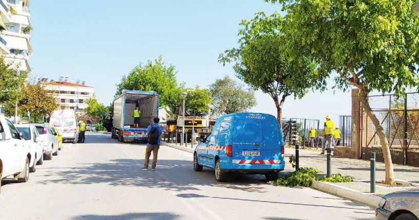 Και σήμερα στη μία λωρίδα, εναλλάξ, η κυκλοφορία μπροστά στο Αρχαιολογικό Μουσείο Βέροιας