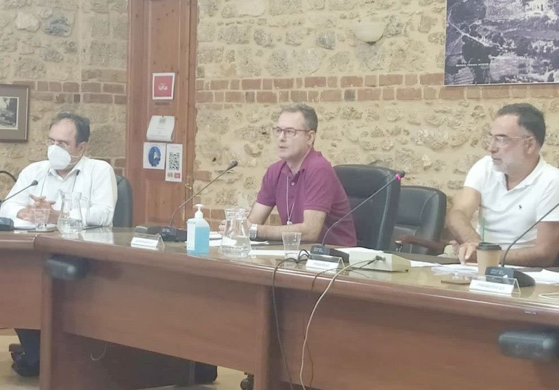 Ο «ενεργειακός πόλεμος», τα εξώδικα και οι μηνύσεις του δήμου σε εταιρείες ρεύματος, στη χθεσινή συνεδρίαση του Δημοτικού Συμβουλίου Βέροιας