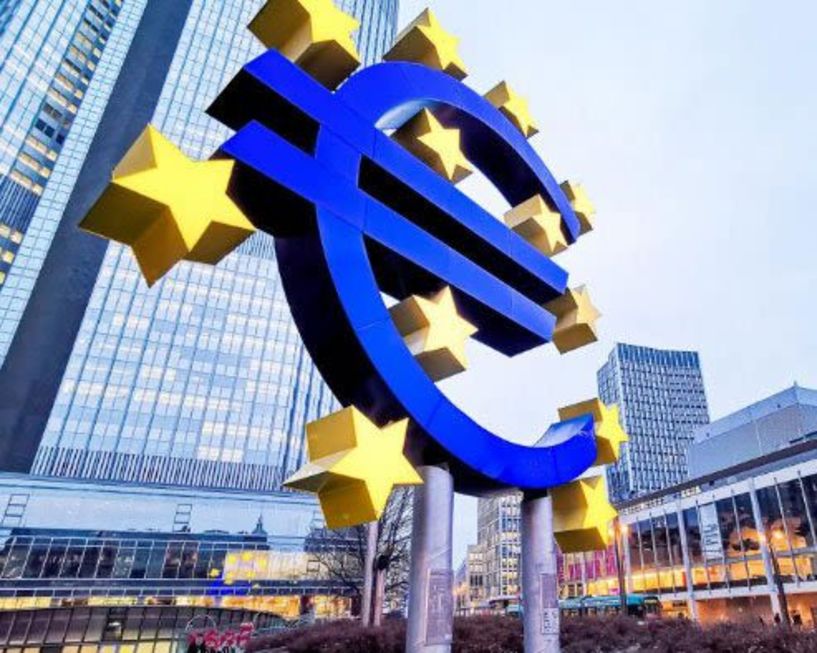 Ανακοινώθηκε νέα αύξηση στα επιτόκια από την ΕΚΤ – Εκτοξεύονται οι δόσεις των δανείων-«Παγωμένα» ακόμη τα επιτόκια καταθέσεων