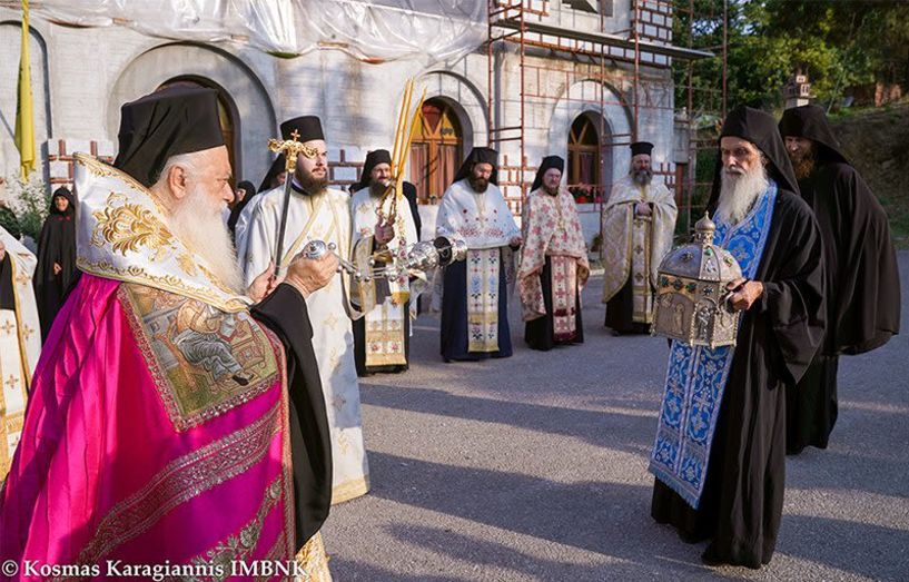 Η Παναγία Δοβρά Βεροίας υποδέχτηκε την Κάρα του Αγίου Σιλουανού