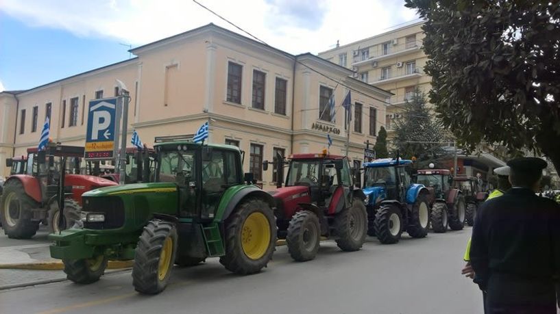 Κινητοποίηση με αγροτικά και επαγγελματικά αυτοκίνητα στο κέντρο ης Βέροιας - Πότε θα πραγματοποιηθεί