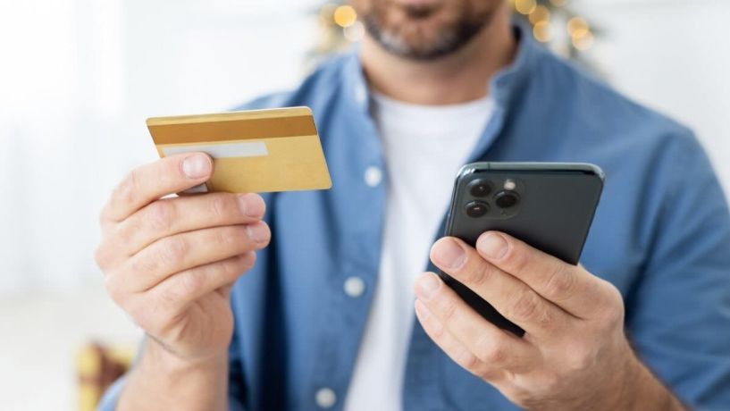 Διευκρίνιση της ΑΑΔΕ για το «χαρτζιλίκι» των γονιών στα παιδιά τους