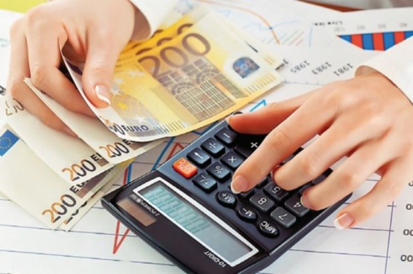 Η Εφορία «παγώνει» για έναν ακόμη χρόνο τα επιτόκια για τις ρυθμισμένες δόσεις