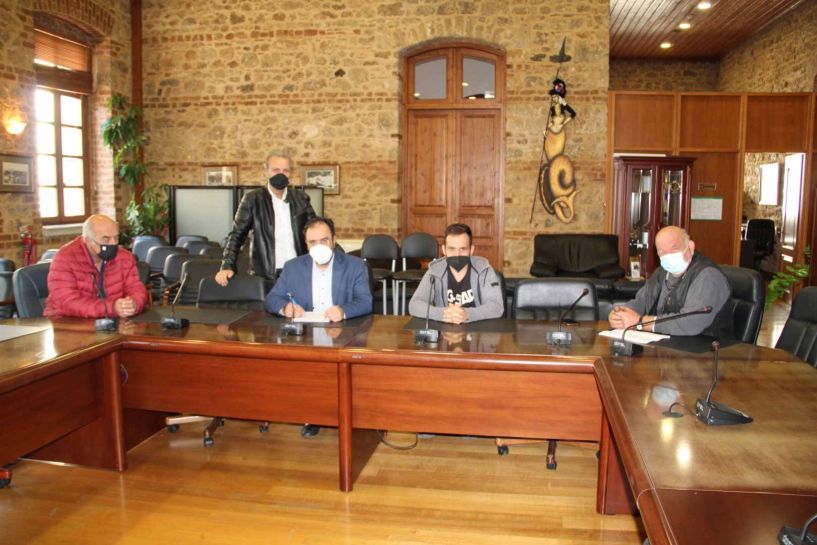 Υπογραφή Σύμβαση για Συντήρηση και Τοποθέτηση στηθαίων στο Δήμο Βέροιας