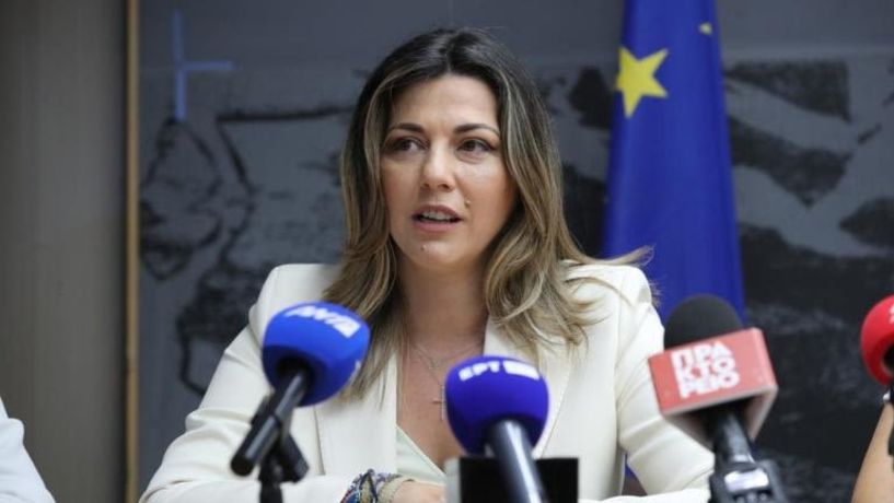 Δεν έχουν τέλος οι γυναικοκτονίες…. Σ. Ζαχαράκη: Σχεδόν 350 γυναίκες  έκαναν χρήση του panic button